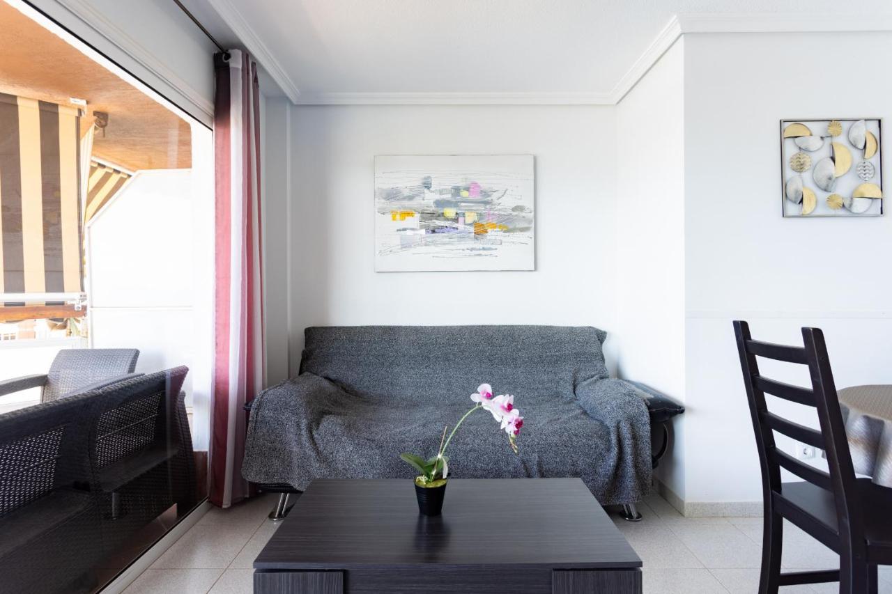 Black And White Apartment Free Wifi Los Cristianos  Exterior foto
