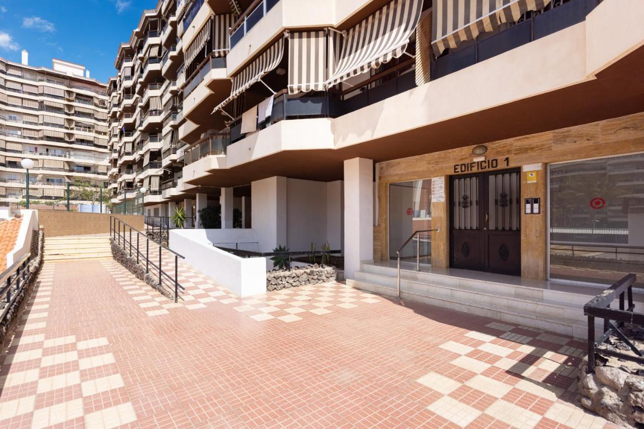 Black And White Apartment Free Wifi Los Cristianos  Exterior foto